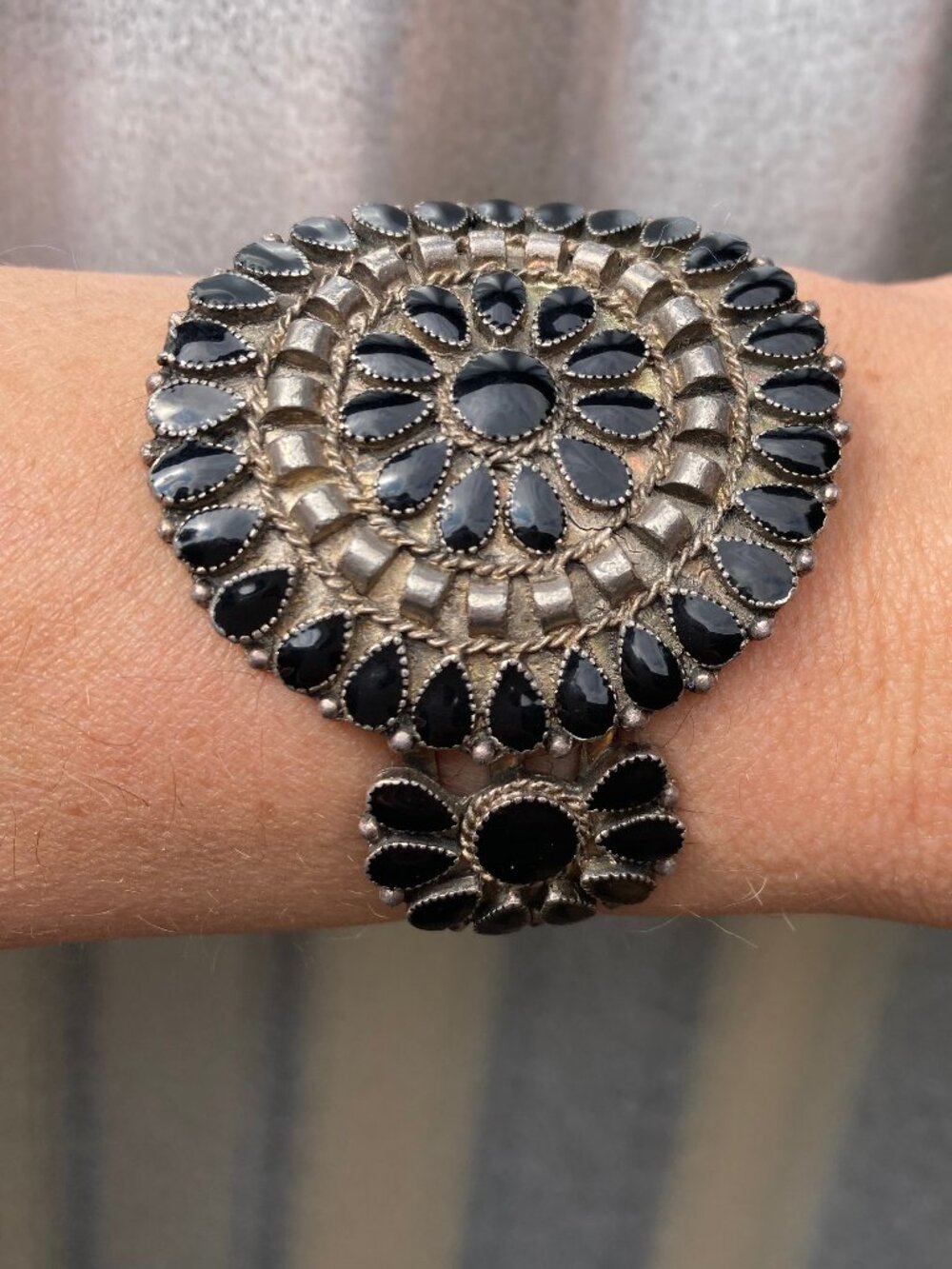 Zuni Style Onyx & Silver Petit Point Needlpoint cuff